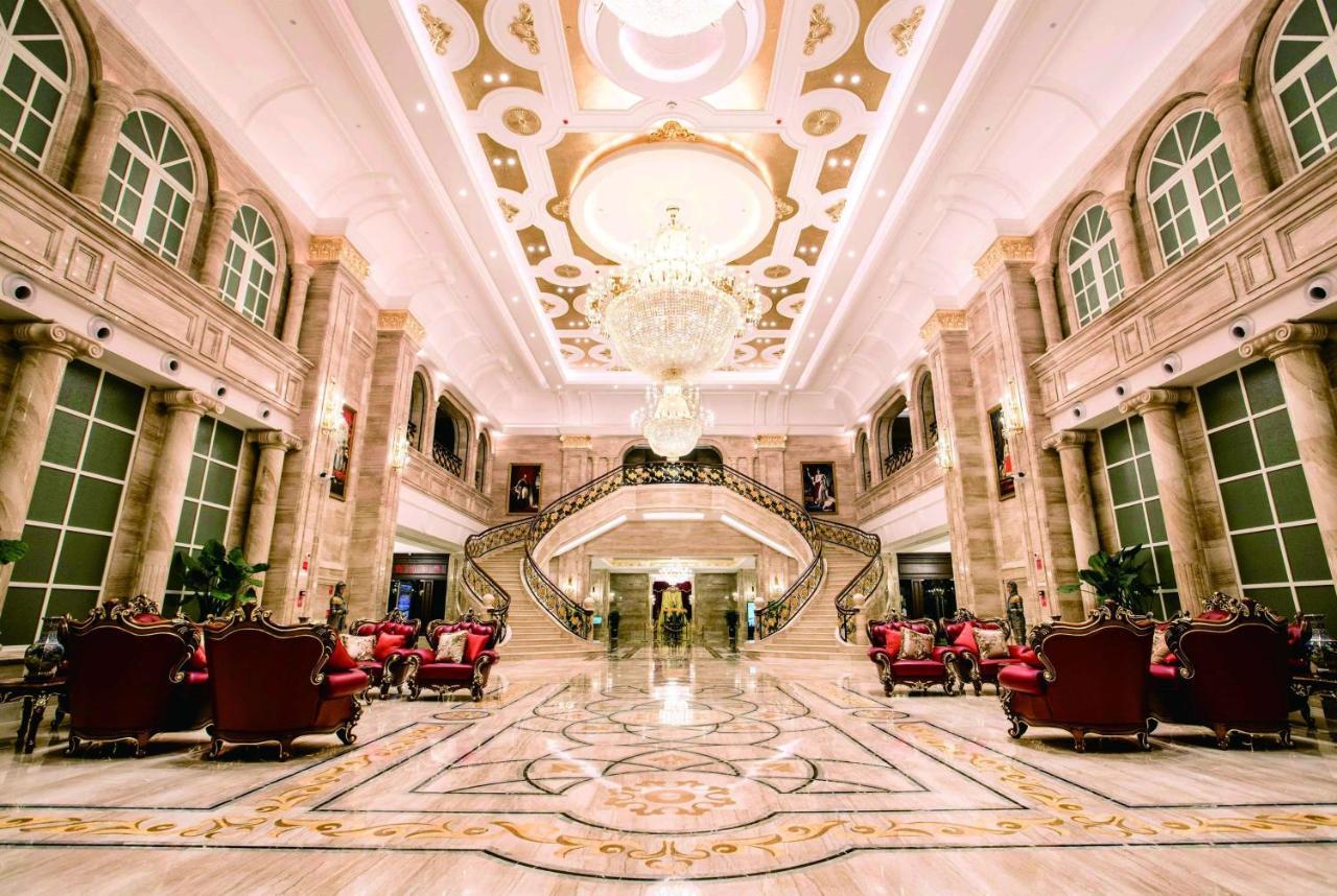 Hotel Wyndham Grand Kunming East Exterior foto