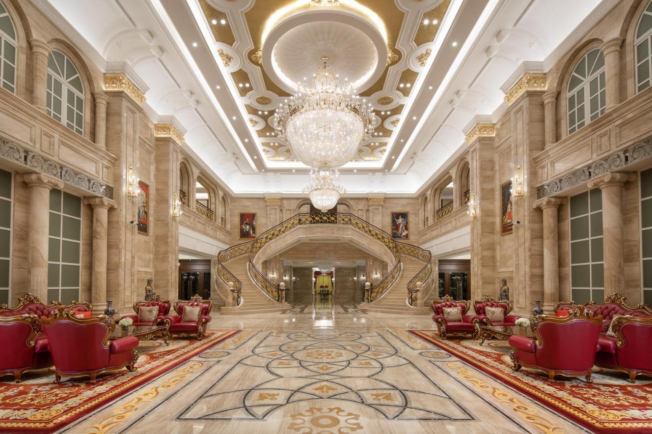 Hotel Wyndham Grand Kunming East Exterior foto